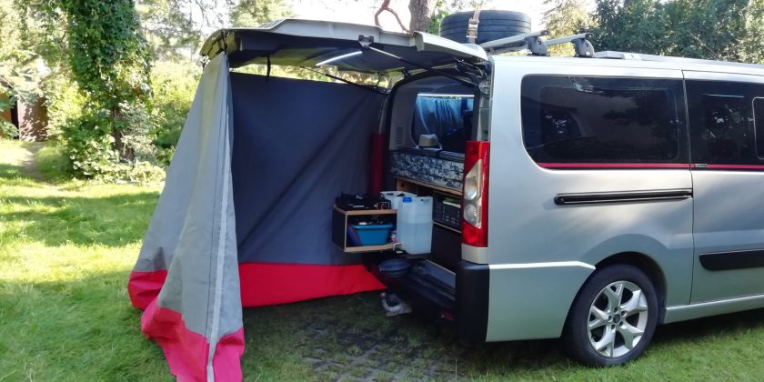 Citroën Jumpy 2.0 HDi przerobiony na kamper. Do czego wykorzystać skrzynki na warzywa? (Vananas cz. II) – Francuskie.pl